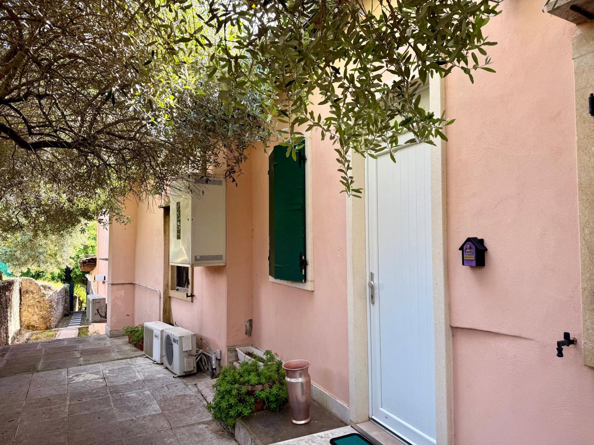 Green Leaves Verona Exterior photo